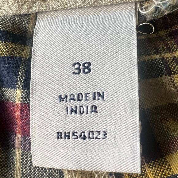 Gap Madras plaid shorts men’s 38, inseam 11” Y2K patchwork. February 08’ - Picture 6 of 8